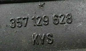 Volkswagen PASSAT B3 Деталь (детали) канала забора воздуха 357129628