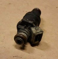 Volkswagen Golf I Injecteur de carburant 037906031E