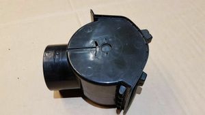 Volkswagen Jetta I Copertura griglia di ventilazione laterale cruscotto 161819701