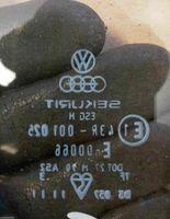 Volkswagen Jetta I Finestrino/vetro deflettore anteriore (coupé) 171845252