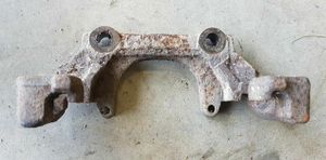 Volkswagen Golf III Supporto della pinza del freno anteriore 3A0615125