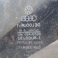 Volkswagen PASSAT Fenêtre latérale avant / vitre triangulaire 323845302