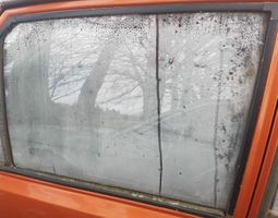 Volkswagen PASSAT Vitre de fenêtre porte avant (coupé) 823845201