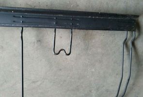 Volkswagen Jetta I Seat frame 161885705