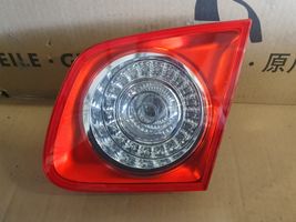 Porsche Macan Lampy tylnej klapy bagażnika 1K5945094