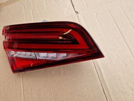 Audi A3 S3 8V Lampy tylnej klapy bagażnika 8V4945093C
