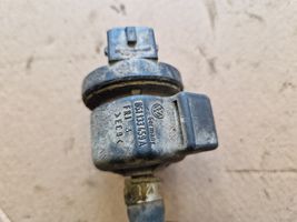 Volkswagen PASSAT B3 Vacuum valve 0280142300