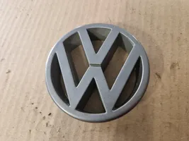 Volkswagen PASSAT B3 Manufacturer badge logo/emblem 357853601E