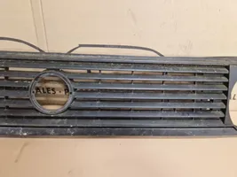 Volkswagen Golf II Grille calandre supérieure de pare-chocs avant 191853653