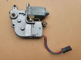 Volkswagen PASSAT B3 Sunroof motor/actuator 357877795