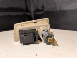 BMW 1 E81 E87 USB jungtis 511671320459