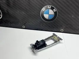 BMW X5 F15 Interruttore del freno di stazionamento/freno a mano 6822520