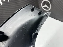 Mercedes-Benz E W213 Muu kynnyksen/pilarin verhoiluelementti A2136808502