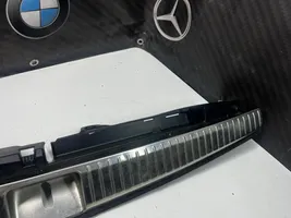 Mercedes-Benz E W213 Tavaratilan/takakontin alempi sivuverhoilu A2136900141
