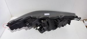 Toyota Yaris XP210 Lampa przednia 0075756