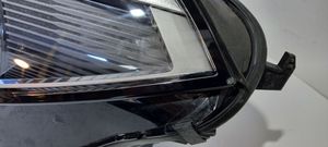 BMW X6 G06 Lampa przednia 7933339