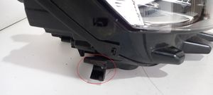 Volkswagen T-Roc Lampa przednia 2GA941036