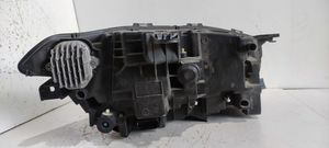 Volvo XC90 Lampa przednia 32228688