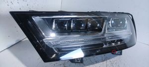 Audi Q7 4M Priekinis žibintas 4M0941035