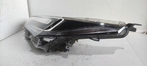 Toyota Corolla E160 E170 Phare frontale 8115002L70