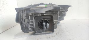 Volvo XC90 Lampa przednia 31468913