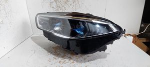 BMW X6M G06 F96 Lampa przednia 5A27997