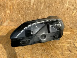 Peugeot 5008 II Lampa przednia 9826572780