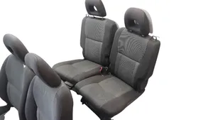 Toyota RAV 4 (XA20) Fotele / Kanapa / Komplet 7107242041B3