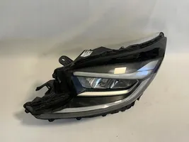 Toyota Aygo AB10 Lampa przednia 