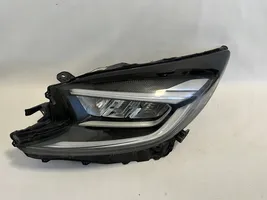 Toyota Aygo AB10 Lampa przednia 