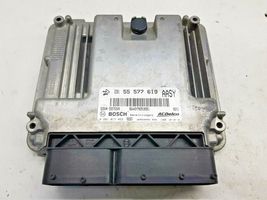 Opel Astra J Блок управления двигателем ECU 0281017453