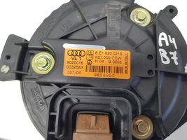 Audi A4 S4 B7 8E 8H Pulseur d'air habitacle 8E1820021E