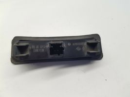 Renault Espace III Tailgate/trunk/boot exterior handle 8200002001