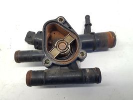 Renault Trafic II (X83) Boîtier de thermostat / thermostat 8200074349C