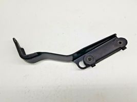 Mercedes-Benz C W203 Staffa/supporto di montaggio della marmitta 2104926241