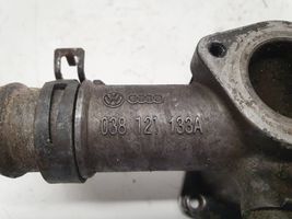 Volkswagen Bora Termostaatin kotelo 038121133A