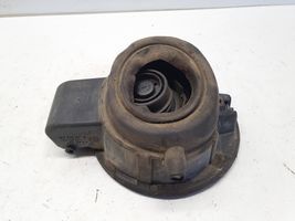 Volkswagen PASSAT B5.5 Bouchon, volet de trappe de réservoir à carburant 3B9809857A