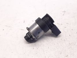 Audi A4 S4 B8 8K Sensore di pressione del carburante 0928400706