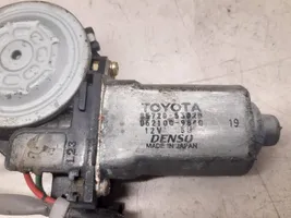 Lexus IS 200-300 Moteur de lève-vitre de porte avant 8572053020