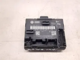 Audi A1 Oven ohjainlaite/moduuli 8X0959793F