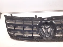 Volkswagen Touareg I Griglia superiore del radiatore paraurti anteriore 7L6853651A