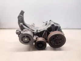 Mazda 6 Supporto del generatore/alternatore R2AA15176
