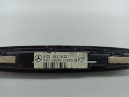 Mercedes-Benz E W211 Monitori/näyttö/pieni näyttö 