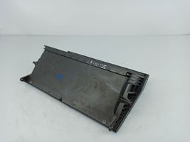 Nissan Bluebird Panelės stalčiuko/lentinėlės paklotėlis 