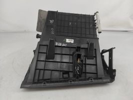 Hyundai i20 (PB PBT) Paneelin laatikon/hyllyn pehmuste 