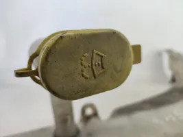 Ford Connect Tuulilasinpesimen nestesäiliö 