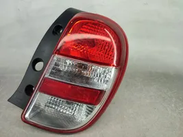 Nissan Micra Lampy tylnej klapy bagażnika 