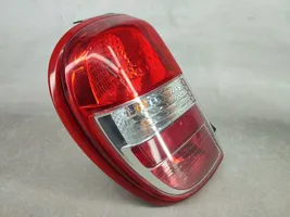 Nissan Micra Lampy tylnej klapy bagażnika 