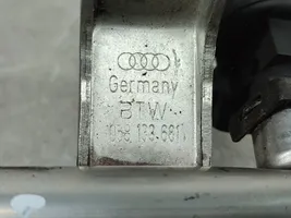 Audi A4 S4 B5 8D Polttoainepääputki 