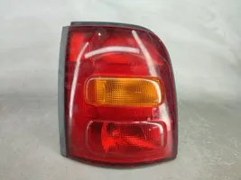 Nissan Micra Lampy tylnej klapy bagażnika 